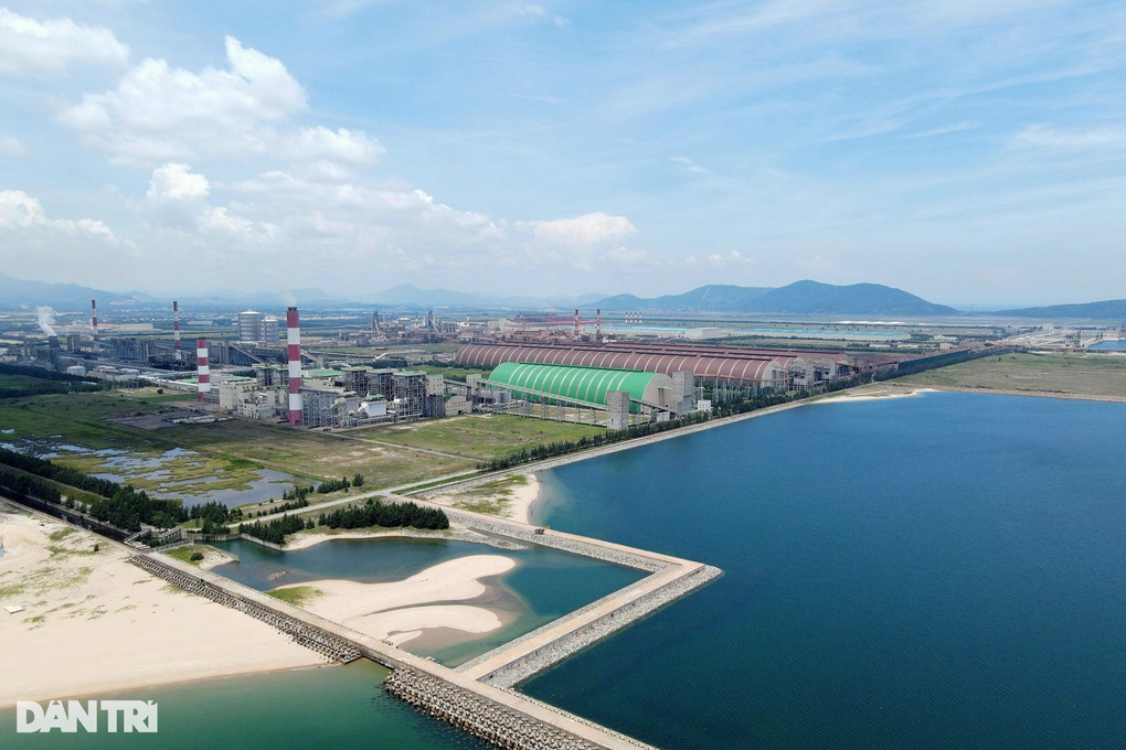 Formosa giảm nhập nguyên liệu, thu ngân sách của Hà Tĩnh không đạt kế hoạch - 4 Formosa giảm nhập nguyên liệu, thu ngân sách của Hà Tĩnh không đạt kế hoạch - 4
