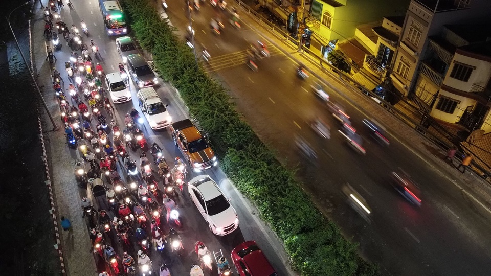 Đường dẫn vào khu hang đá “tê liệt”, ông già Noel cũng ngán ngẩm chôn chân - 8 Đường dẫn vào khu hang đá “tê liệt”, ông già Noel cũng ngán ngẩm chôn chân - 8