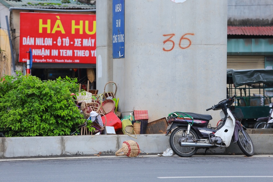 Hành lang đường sắt Cát Linh - Hà Đông thành nơi đổ rác - 9 Hành lang đường sắt Cát Linh - Hà Đông thành nơi đổ rác - 9