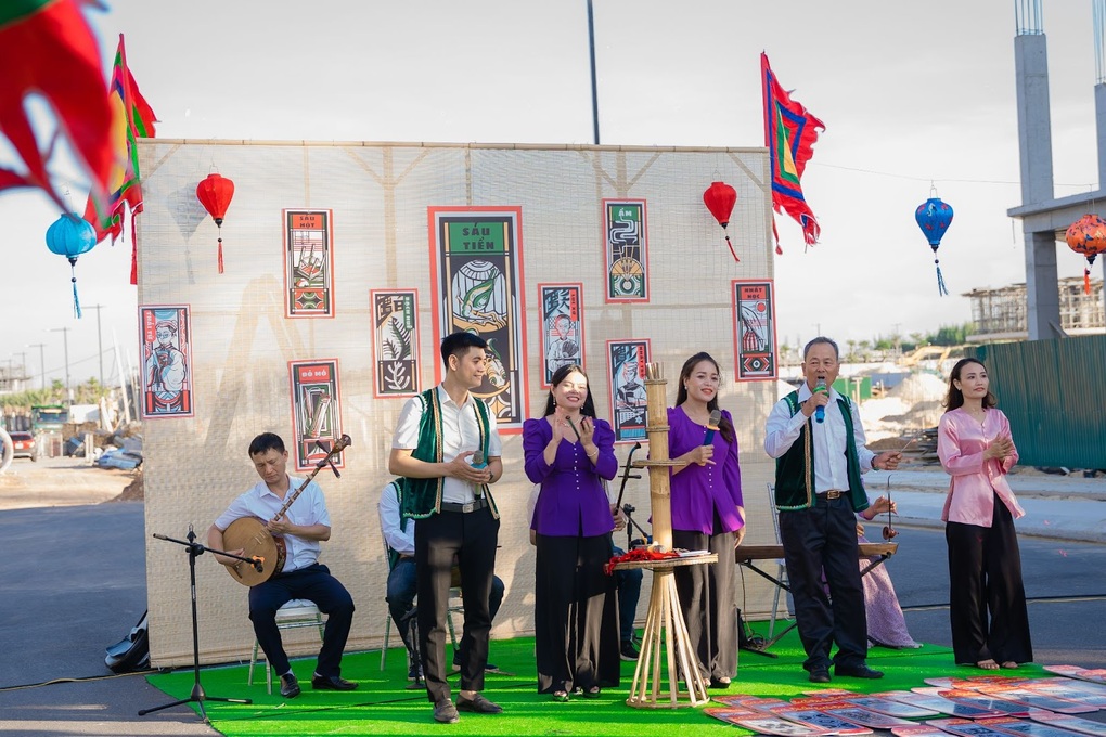 Du khách thập phương đổ về Regal Legend dịp lễ 2/9 - 2 Du khách thập phương đổ về Regal Legend dịp lễ 2/9 - 2