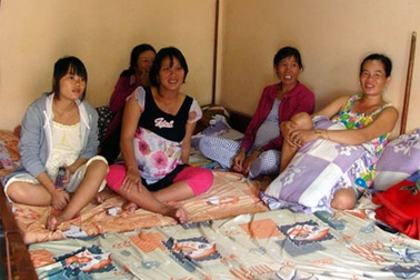 Vượt biển sinh con