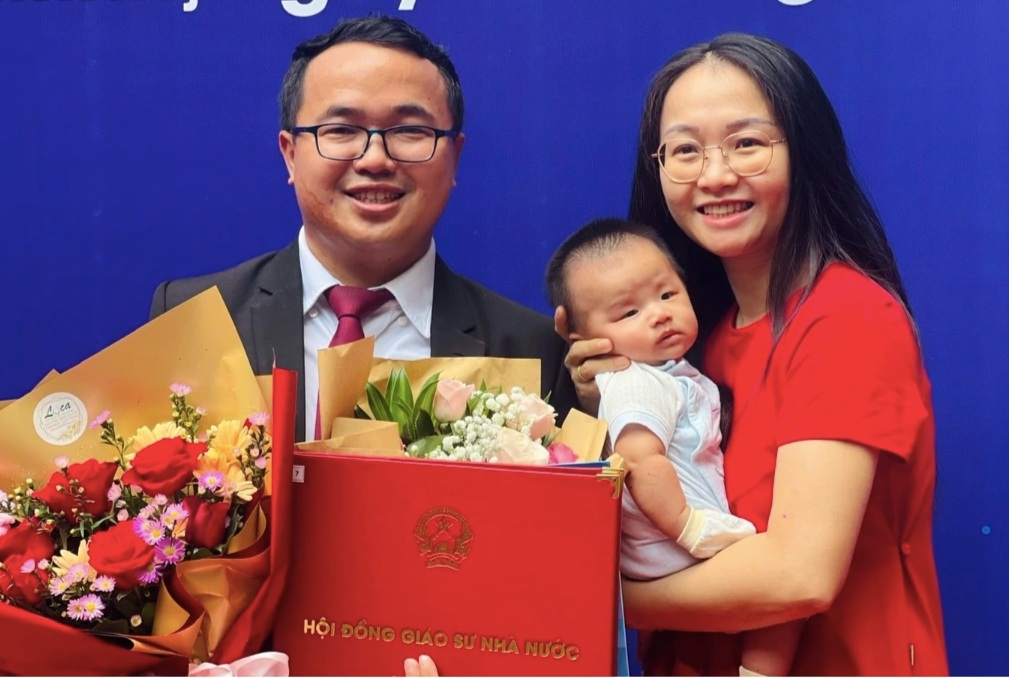 بعد از هانوی، کدام استان بیشترین تعداد کاندیداهای استادی و دانشیاری را دارد؟ - 1 Sau Hà Nội, tỉnh nào có số ứng viên giáo sư, giáo phó sư nhiều nhất? - 1