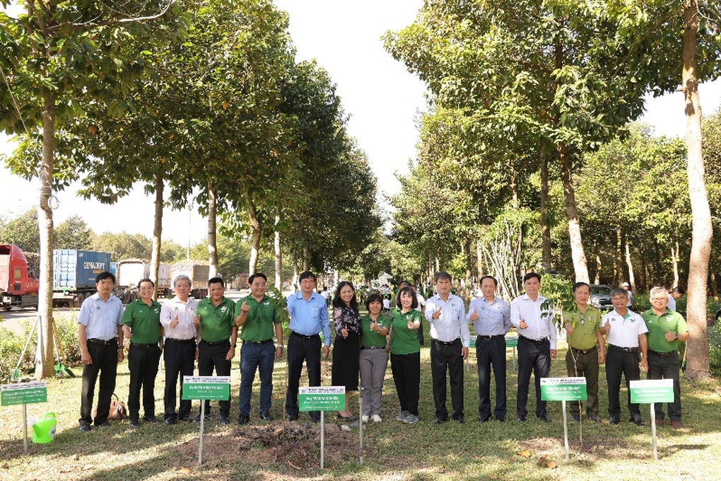 TTC AgriS khởi động dự án 10 triệu cây xanh - kiến tạo tương lai xanh - 4 TTC AgriS khởi động dự án 10 triệu cây xanh - kiến tạo tương lai xanh - 4