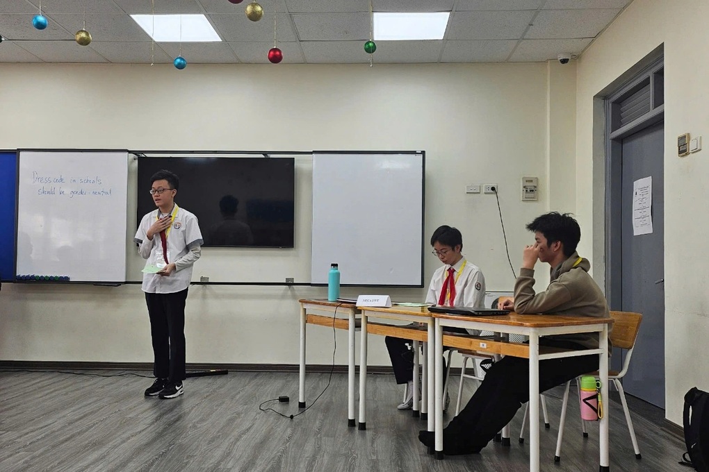 Học sinh Hà Nội học ngoại ngữ nhiều nhất vào 8-12h đêm - 1 Học sinh Hà Nội học ngoại ngữ nhiều nhất vào 8-12h đêm - 1