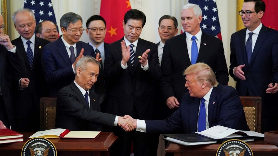Mỹ, Trung Quốc chính thức ký thỏa thuận thương mại giai đoạn 1 - 1 Mỹ, Trung Quốc chính thức ký thỏa thuận thương mại giai đoạn 1 - 1