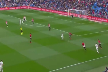 Real Madrid 3-0 Bilbao: Cú hattrick của Benzema