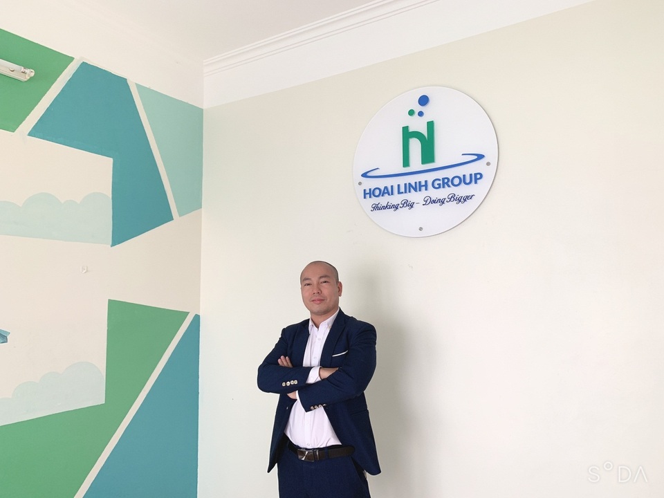 Doanh nhân Robert Linh cùng vách chắn giọt bắn Green Life - 2 Doanh nhân Robert Linh cùng vách chắn giọt bắn Green Life - 2