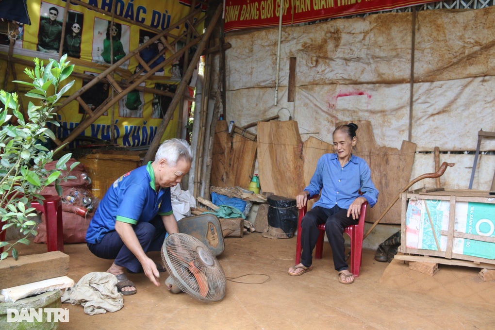 Ước nguyện của người thương binh nuôi cháu mồ côi suy thận giai đoạn cuối - 2 Ước nguyện của người thương binh nuôi cháu mồ côi suy thận giai đoạn cuối - 2