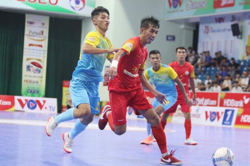 Mưa bàn thắng trong trận “derby phố biển” tại giải futsal vô địch quốc gia - 1 Mưa bàn thắng trong trận “derby phố biển” tại giải futsal vô địch quốc gia - 1