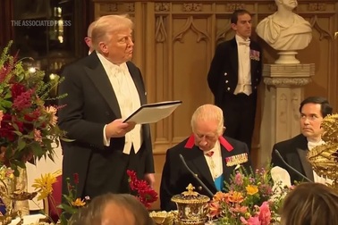 Anh chào đón Tổng thống Mỹ với nghi lễ hoàng gia long trọng chưa từng có