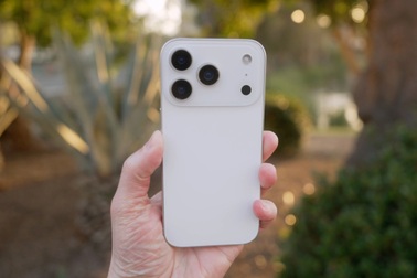 iPhone 17 sẽ không có khe cắm SIM