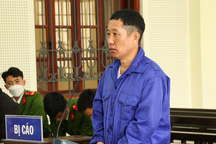 Giúp cháu đòi nợ, cậu bắn chết người