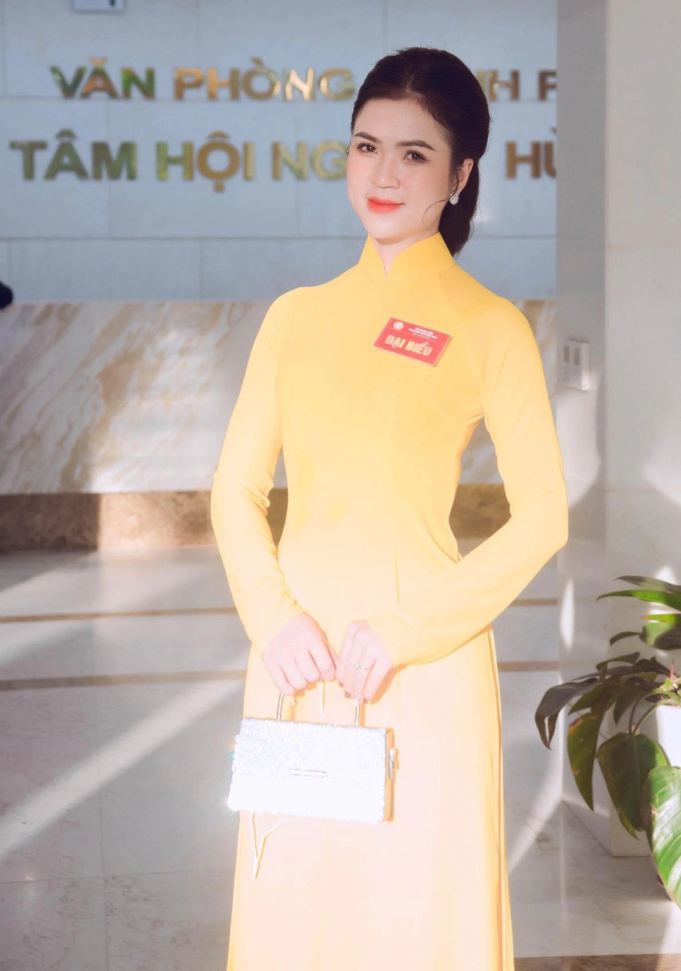 Hoa khôi Diễm Hương: Tôi hạnh phúc với những gì mình lựa chọn - 1 Hoa khôi Diễm Hương: Tôi hạnh phúc với những gì mình lựa chọn - 1