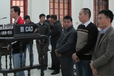 Chủ cây xăng gắn IC ăn bớt hàng chục ngàn lít xăng dầu