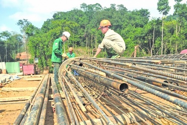 Chậm đóng hơn 2 tỷ đồng tiền BHXH, doanh nghiệp bị phạt kịch khung