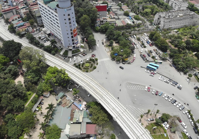Hà Nội: Toàn cảnh con đường đắt nhất hành tinh bị chậm tiến độ - 2 Hà Nội: Toàn cảnh con đường đắt nhất hành tinh bị chậm tiến độ - 2