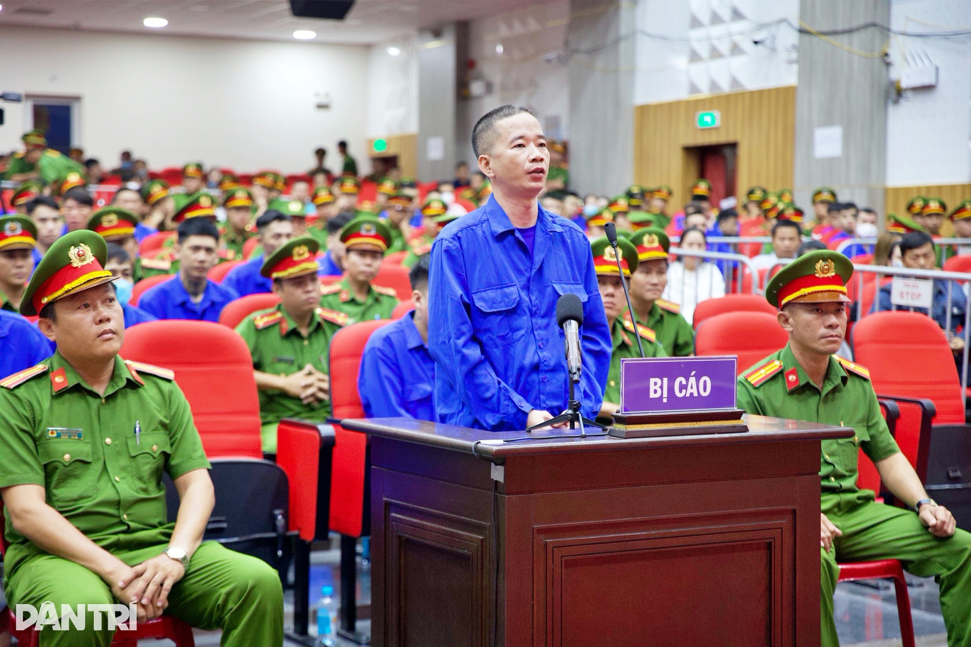 Xử vụ 70 giang hồ hỗn chiến ở Phú Quốc: Người nhận tội, kẻ nói bị mớm cung - 5 Xử vụ 70 giang hồ hỗn chiến ở Phú Quốc: Người nhận tội, kẻ nói bị mớm cung - 5