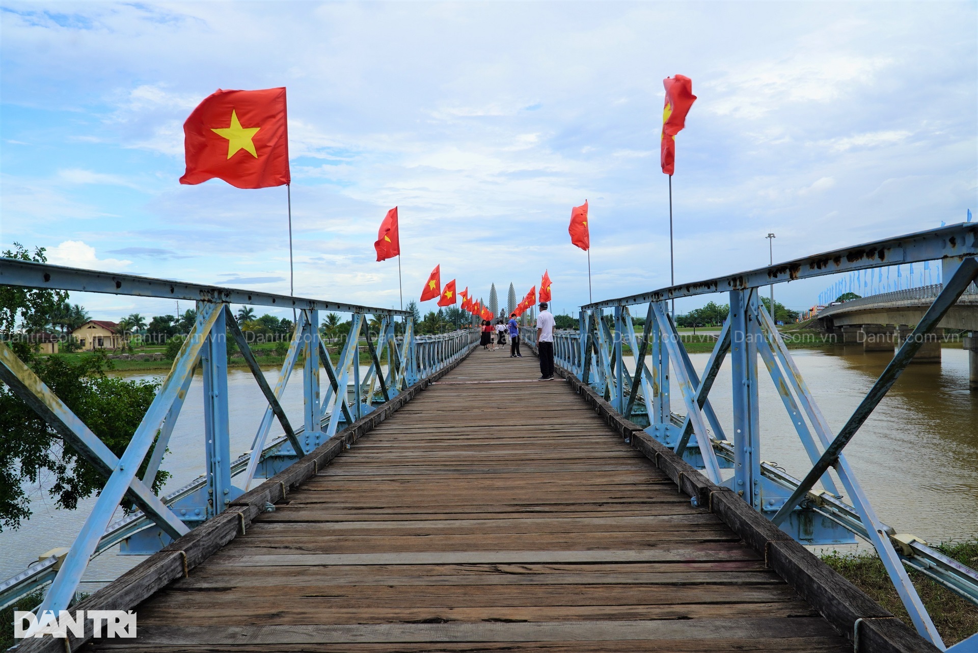 Những cuộc chiến đặc biệt bên cầu Hiền Lương sau Hiệp định Geneva - 4 Những cuộc chiến đặc biệt bên cầu Hiền Lương sau Hiệp định Geneva - 4