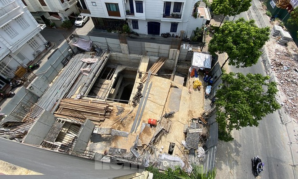 Xôn xao nhà ở riêng lẻ ở Hà Nội được cấp phép đến 4 tầng hầm - 1 Xôn xao nhà ở riêng lẻ ở Hà Nội được cấp phép đến 4 tầng hầm - 1
