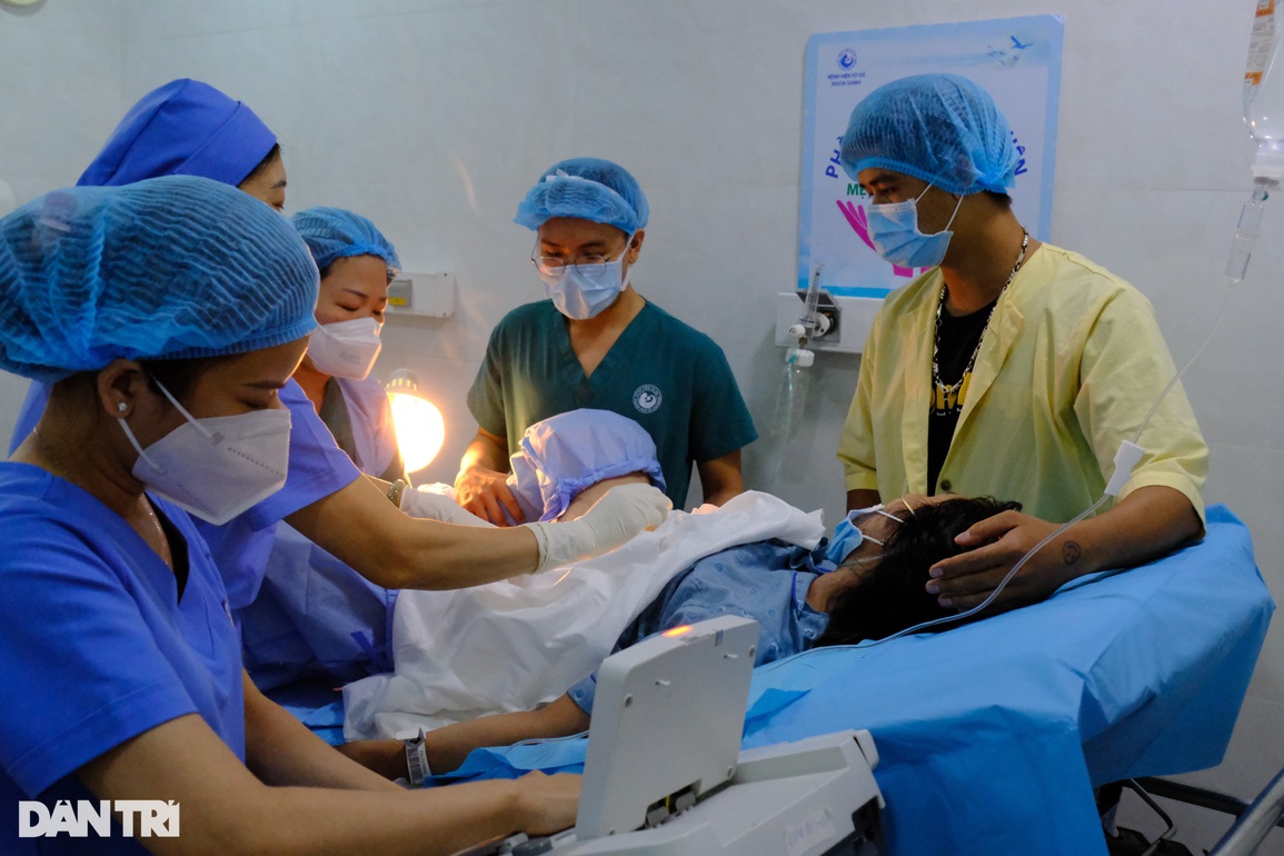 Người mẹ mắc Covid-19 nặng khi mang thai sinh con gái đúng giao thừa 2022 - 1 Người mẹ mắc Covid-19 nặng khi mang thai sinh con gái đúng giao thừa 2022 - 1