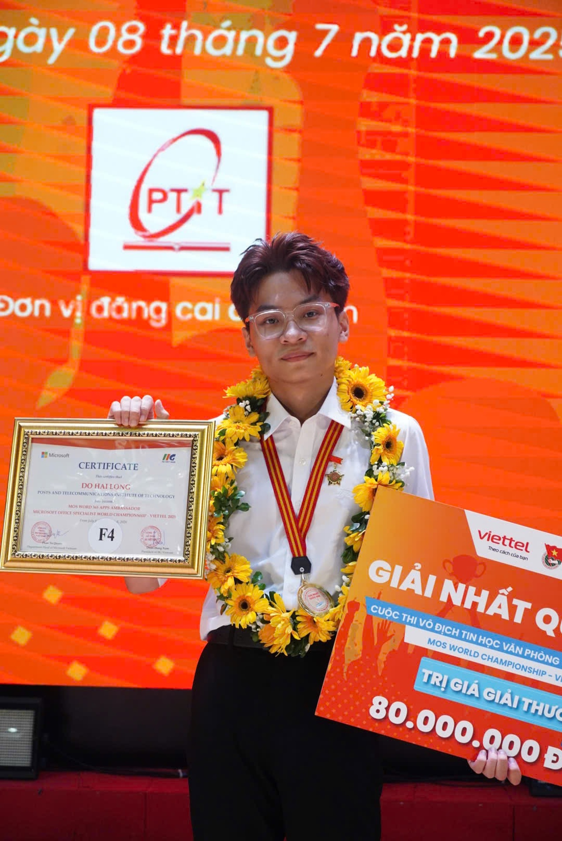 Nhà vô địch tin học văn phòng thế giới: Từ chuyên ngữ nhảy qua công nghệ - 5 Nhà vô địch tin học văn phòng thế giới: Từ chuyên ngữ nhảy qua công nghệ - 5