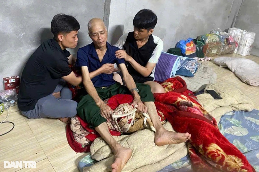 Thảm họa ở Làng Nủ: Bố và em trai Kiên thoát nạn vì đi truyền hóa chất - 3 Thảm họa ở Làng Nủ: Bố và em trai Kiên thoát nạn vì đi truyền hóa chất - 3