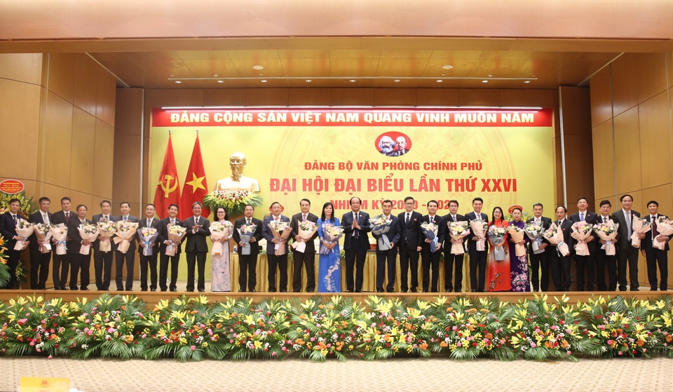 25 cán bộ trúng cử Ban chấp hành Đảng bộ Văn phòng Chính phủ khóa mới - 1 25 cán bộ trúng cử Ban chấp hành Đảng bộ Văn phòng Chính phủ khóa mới - 1