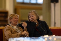 Người Anh sốc vì vụ nghị sĩ bị kẻ khủng bố đâm chết tại nhà thờ