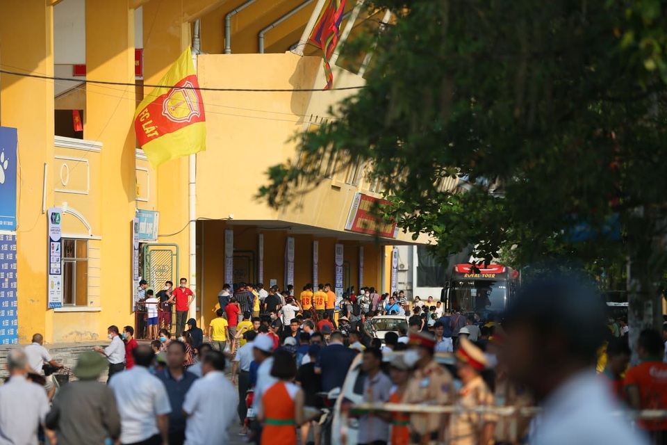 Không khí sôi động trước đại chiến Nam Định - HA Gia Lai - 2 Không khí sôi động trước đại chiến Nam Định - HA Gia Lai - 2