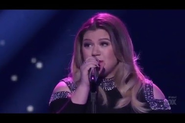 Kelly Clarkson - Piece By Piece