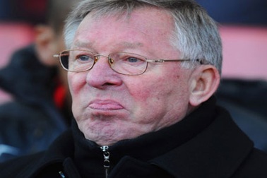 MU phải “móc hầu bao” vì thói cố chấp của Sir Alex