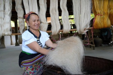 Thoát nghèo nhờ hồi sinh nghề truyền thống