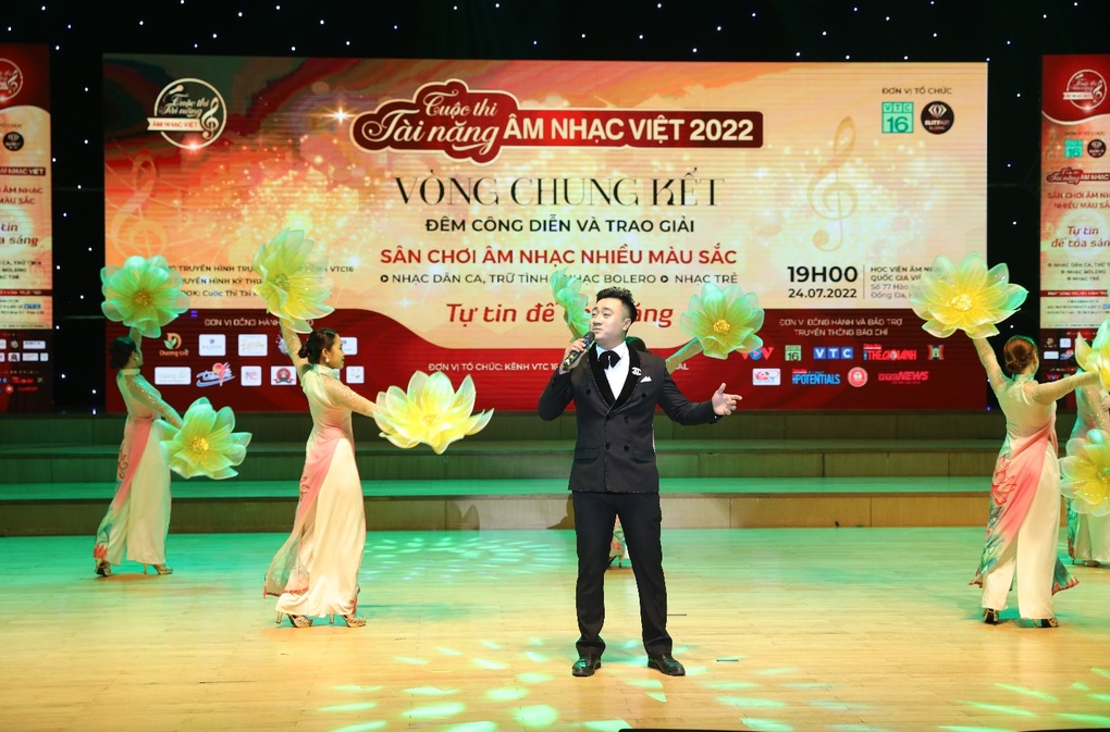 Chung kết Tài năng âm nhạc Việt - 4 Chung kết Tài năng âm nhạc Việt - 4