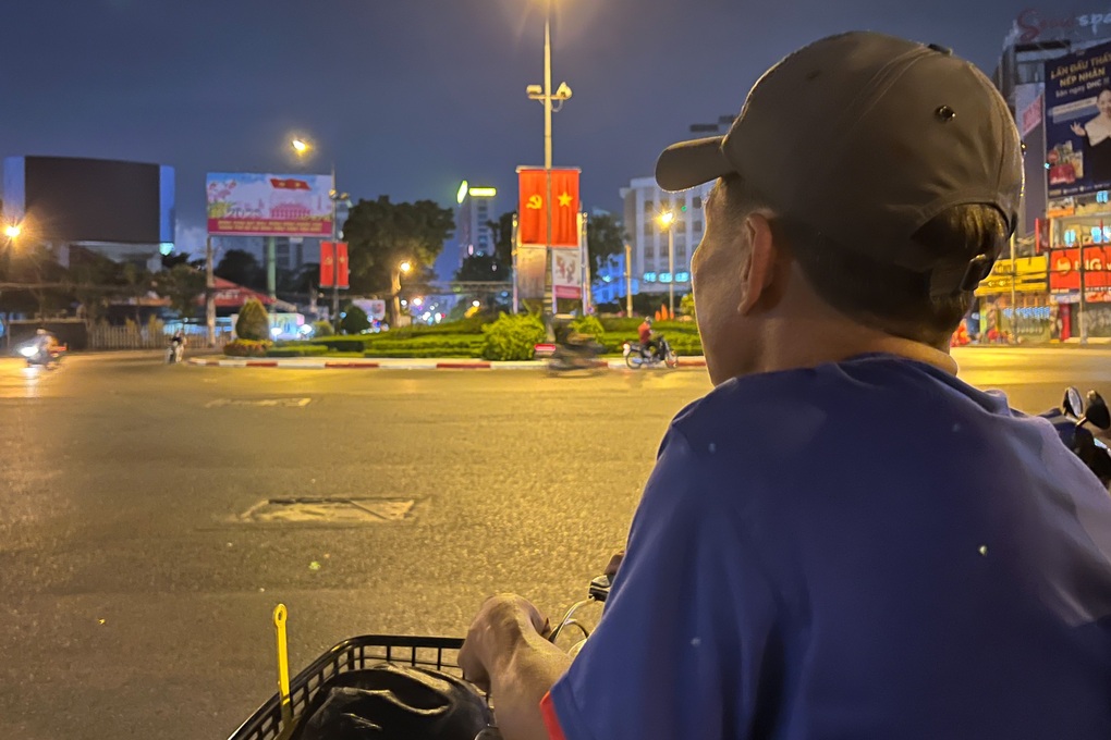 Giao thừa của những người không có Tết - 3 Giao thừa của những người không có Tết - 3