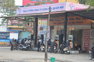 Xăng không đạt chuẩn, đại lý chịu trách nhiệm!
