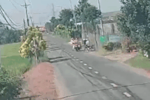 Tạm cho nghỉ việc hai CSGT liên quan vụ dùng gậy đánh người lái xe