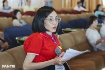 Nữ nạn nhân chất độc da cam chia sẻ câu chuyện cảm động trên tàu quốc tế