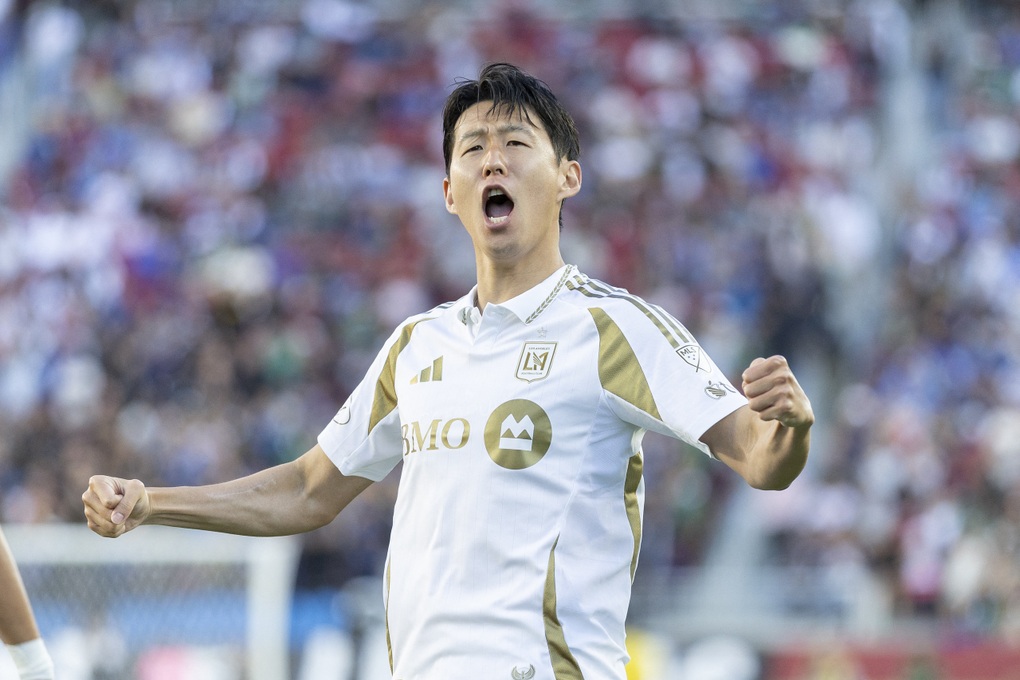 Son Heung Min rực sáng, tạo nên cơn sốt đỉnh điểm - 1 Son Heung Min rực sáng, tạo nên cơn sốt đỉnh điểm - 1