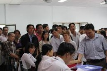 Trả trợ cấp thôi việc khi bị mất việc làm là không đúng quy định