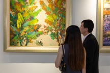 Tranh hiếm của Nguyễn Tư Nghiêm, Đỗ Xuân Doãn tại triển lãm ở TPHCM