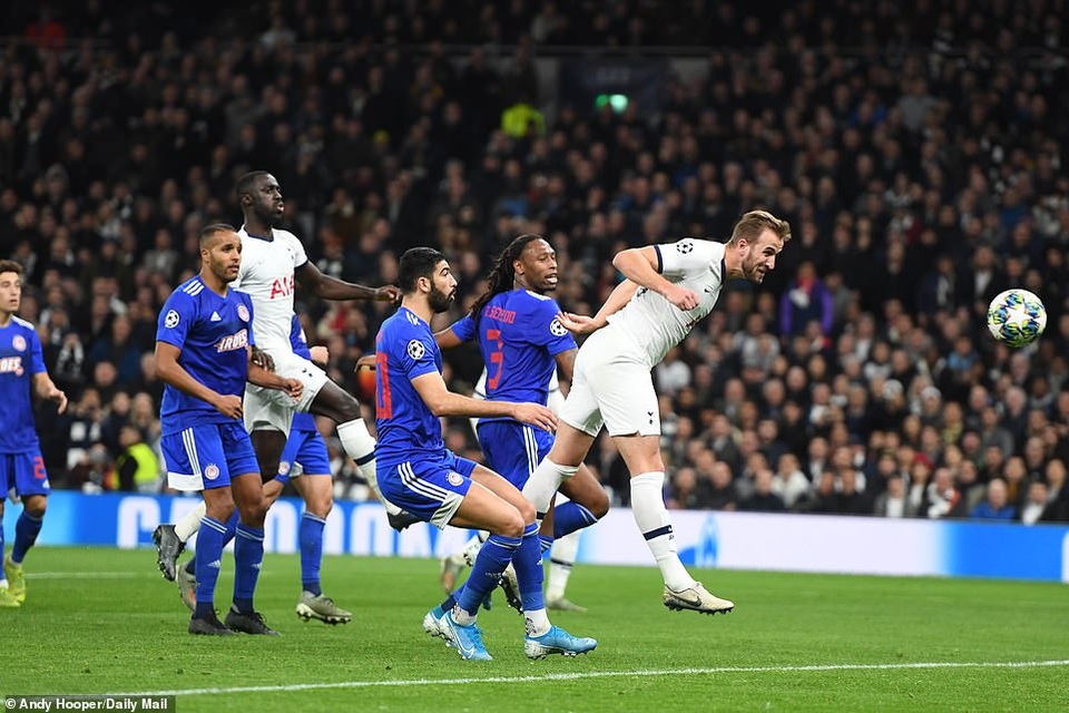 Bayern Munich đại thắng 6-0, Tottenham thăng hoa cùng HLV Mourinho - 18 Bayern Munich đại thắng 6-0, Tottenham thăng hoa cùng HLV Mourinho - 18