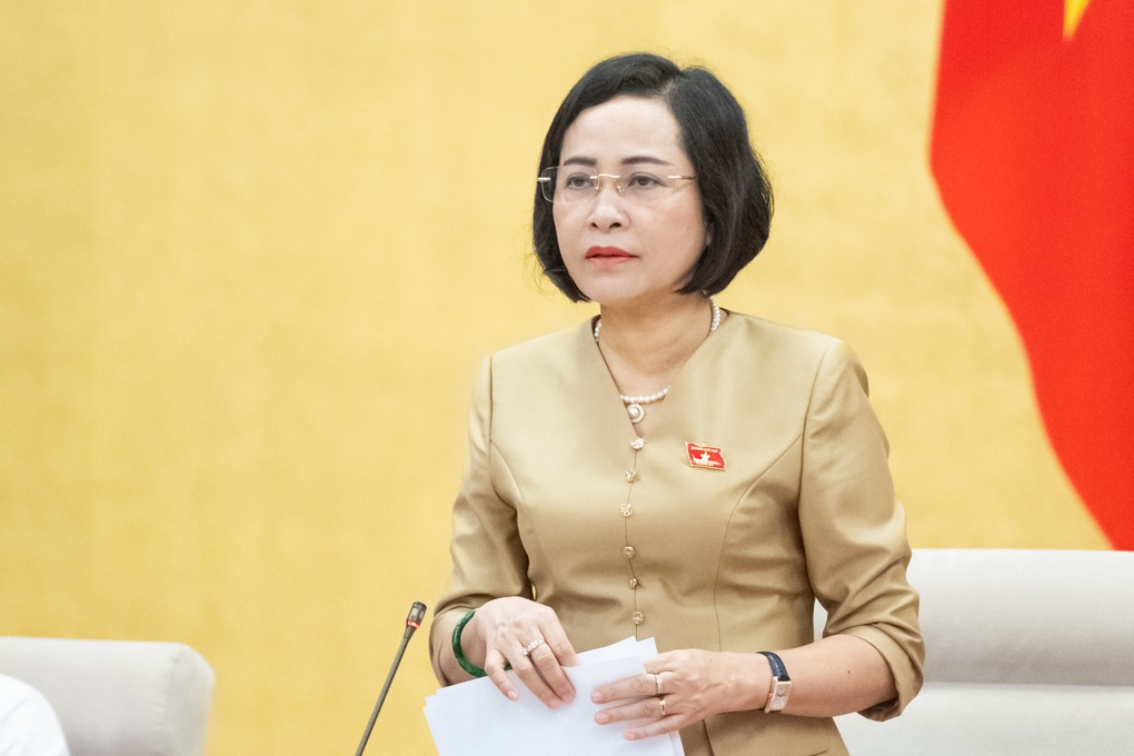 Thứ trưởng Bộ Y tế: “Không có thuốc giả ở các cơ sở khám chữa bệnh” - 2 Thứ trưởng Bộ Y tế: “Không có thuốc giả ở các cơ sở khám chữa bệnh” - 2