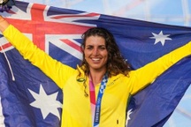 Dùng bao cao su để khắc phục sự cố, nữ vận động viên Olympic gây sốt