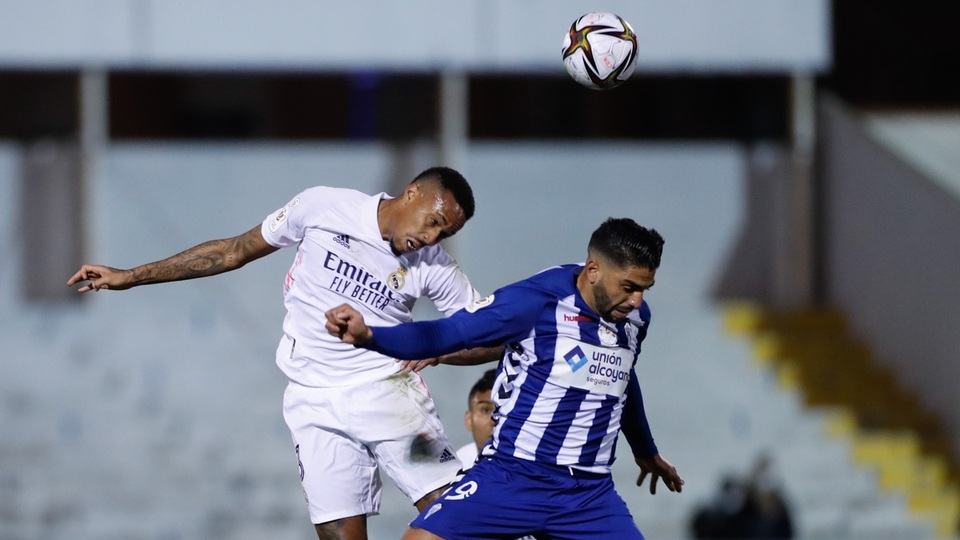 Real Madrid bị đội hạng ba loại khỏi Cúp Nhà vua - 5 Real Madrid bị đội hạng ba loại khỏi Cúp Nhà vua - 5