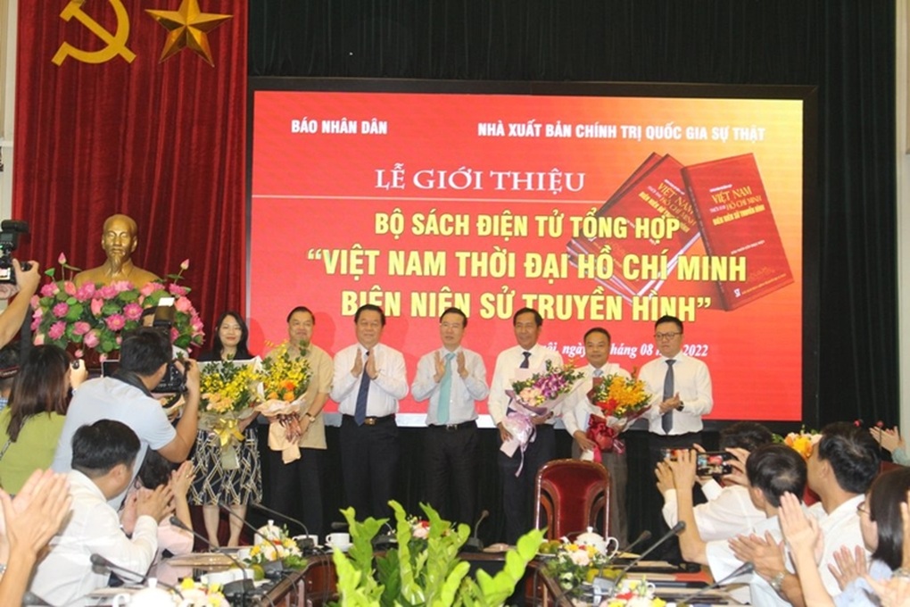 Việt Nam thời đại Hồ Chí Minh - Biên niên sử truyền hình - 1 Việt Nam thời đại Hồ Chí Minh - Biên niên sử truyền hình - 1