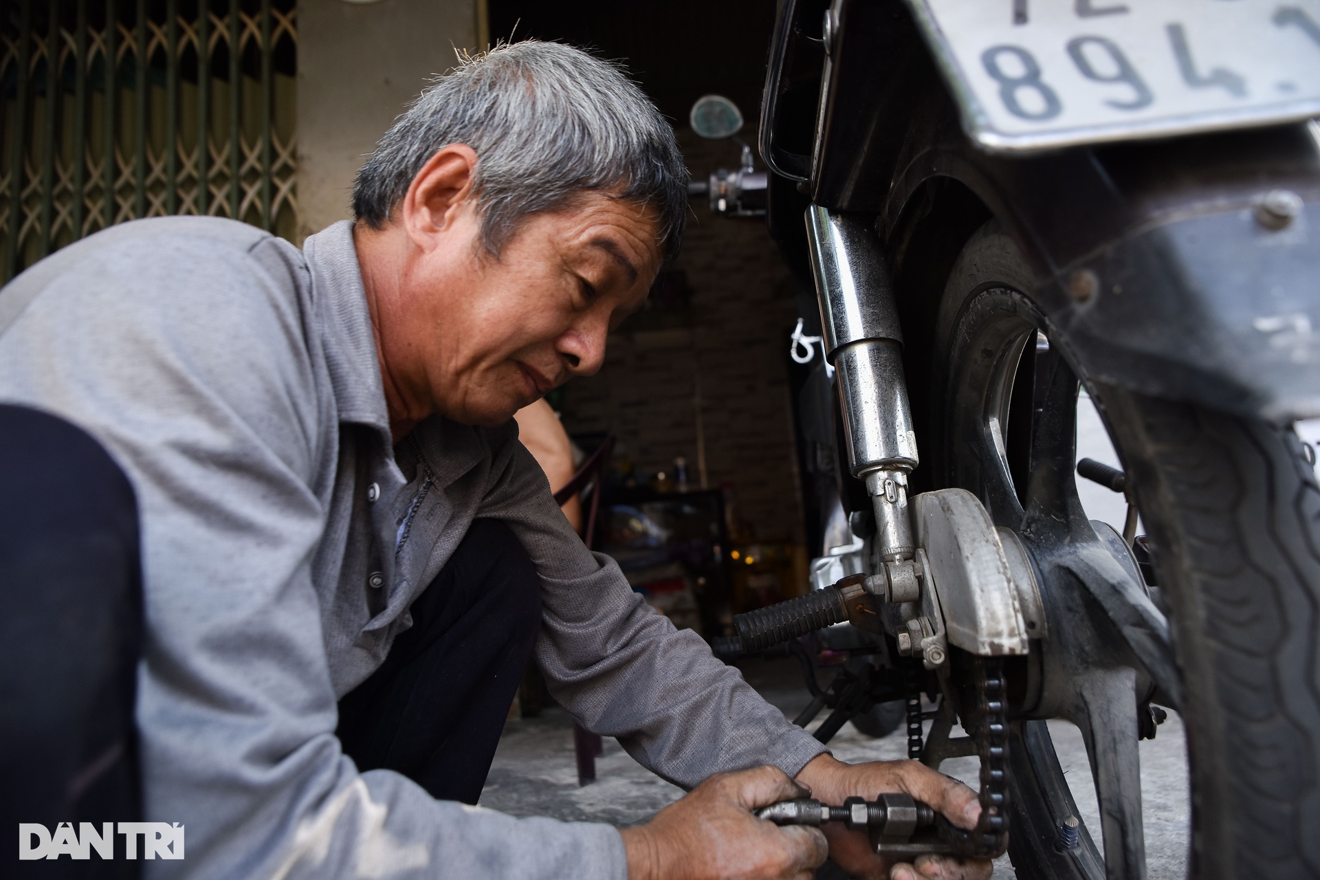 Hơn 1.000 căn nhà chuẩn bị di dời để cải tạo bờ Bắc kênh Đôi - 9 Hơn 1.000 căn nhà chuẩn bị di dời để cải tạo bờ Bắc kênh Đôi - 9