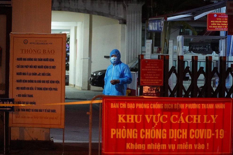 Cách ly y tế tạm thời Bệnh viện Phổi Hà Nội - 1 Cách ly y tế tạm thời Bệnh viện Phổi Hà Nội - 1