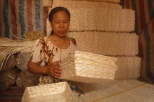 Làng nghề đang vắng bóng lao động trẻ