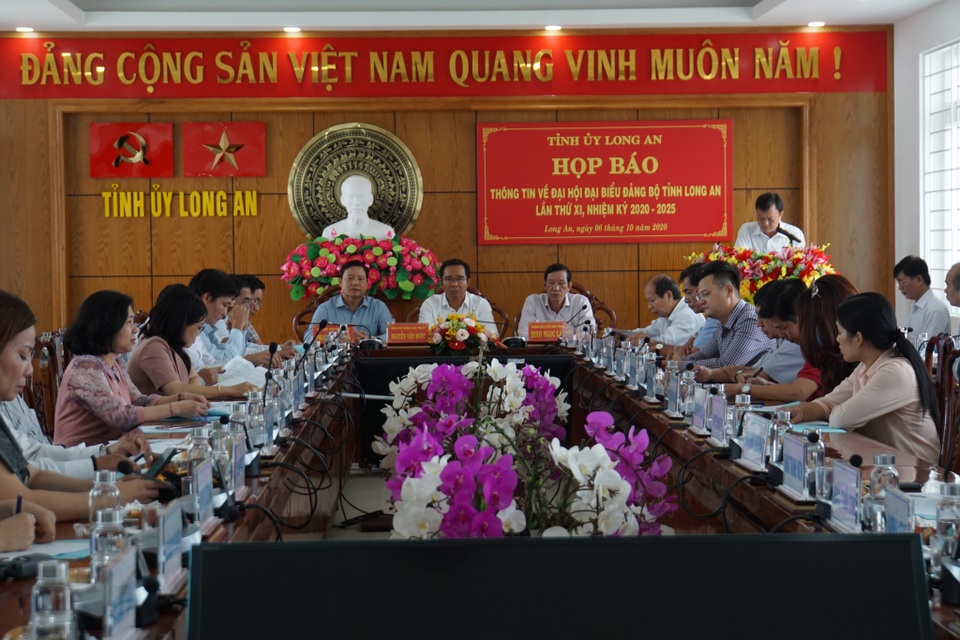 Long An tổ chức Đại hội trên tinh thần tiết kiệm tối đa - 1 Long An tổ chức Đại hội trên tinh thần tiết kiệm tối đa - 1