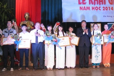 ĐH Sư phạm Đà Nẵng khai giảng năm học mới